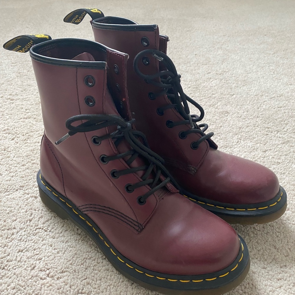 Dr Martens maroon
